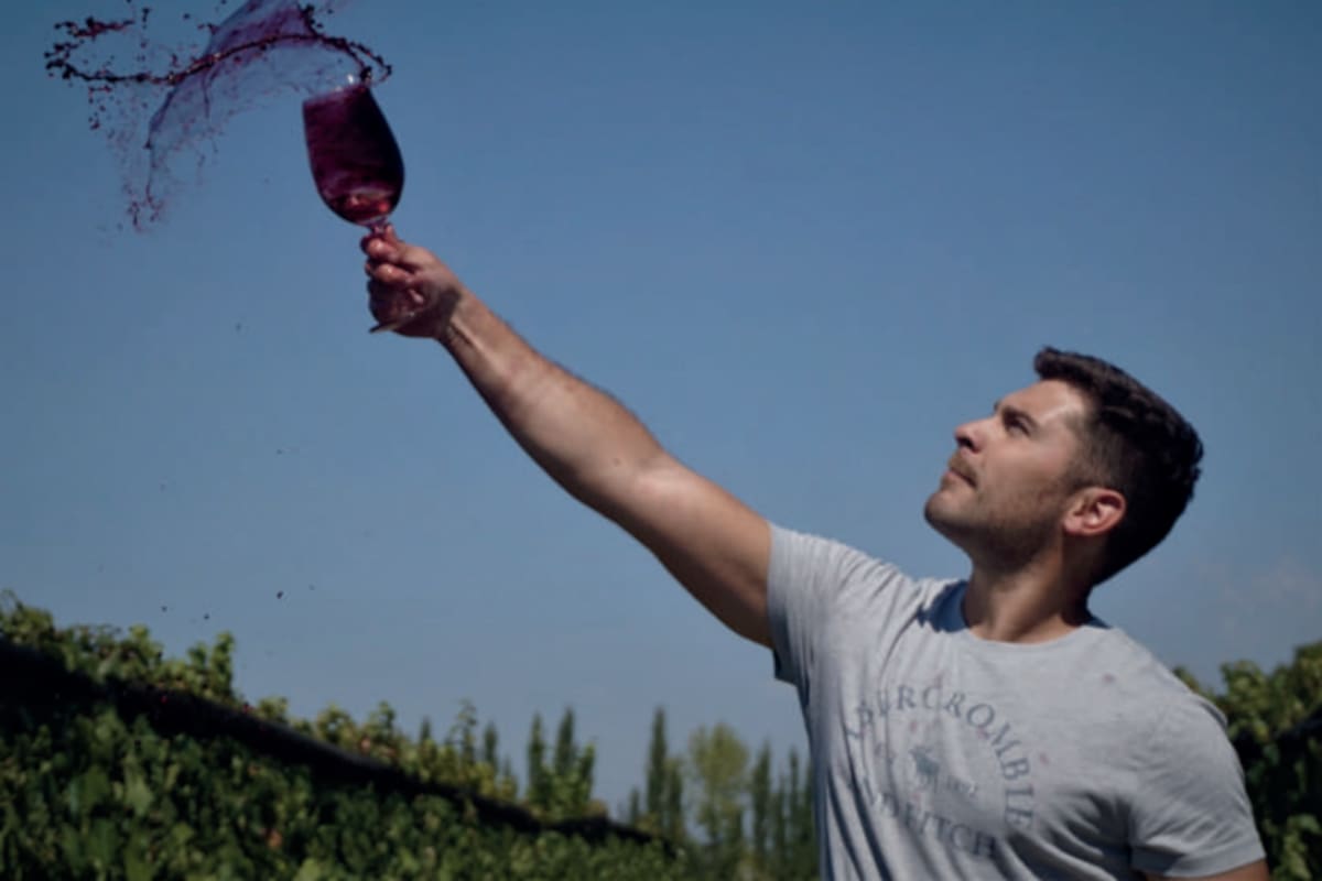 El ingeniero agrónomo Lucca Stradella, integrante de la cuarta generación de Bianchi