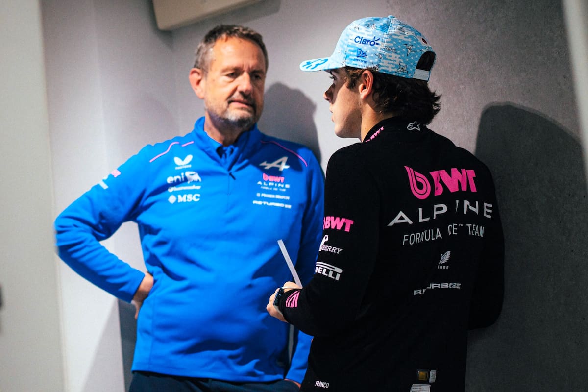 El ingeniero británico de Alpine, Steve Nielsen, analiza la carrera de Suzuka junto a Franco Colapinto, que se quedó con un sabor amargo por la injerencia del safety car