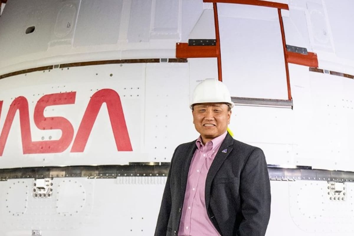 El ingeniero de la NASA Howard Hu