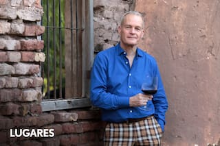 Tim Atkin, el influyente crítico inglés que recorrió Argentina y probó 1.200 vinos