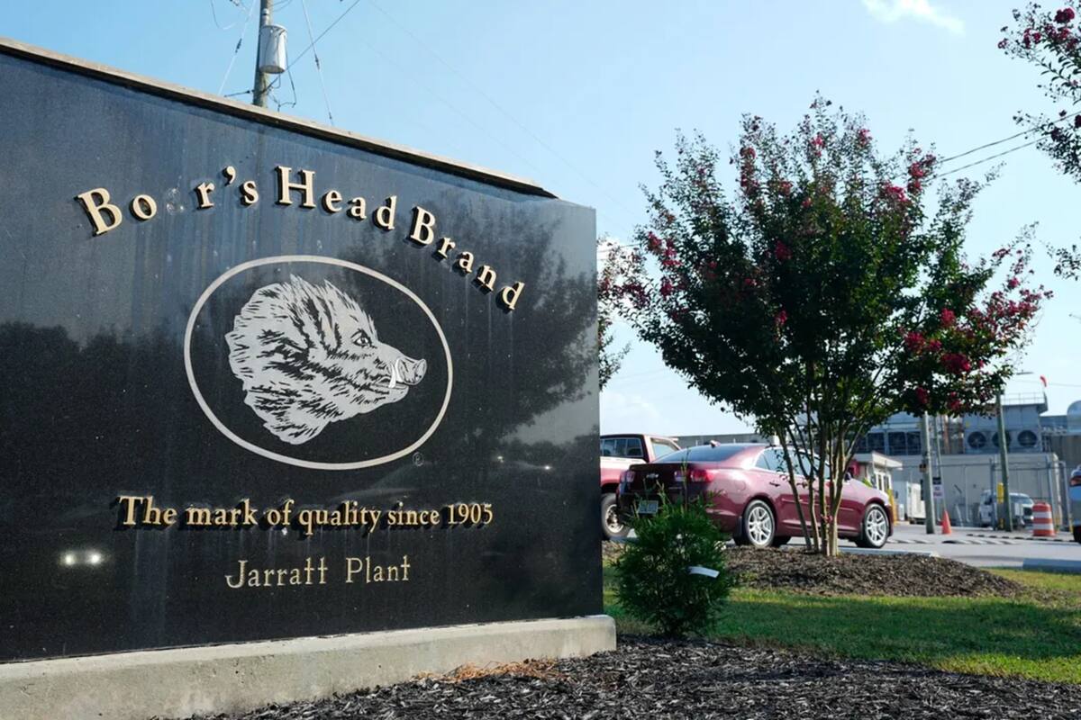 El ingreso a la planta de procesamiento de Boar's Head en Jarratt, Virginia que no volverá a abrir sus puertas