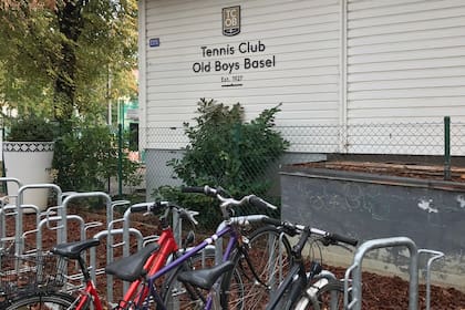 El ingreso al Tennis Club Old Boys, en Basilea, donde se formó Federer.