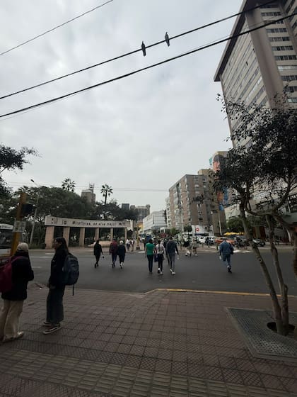 El ingreso del parque Kennedy en Miraflores