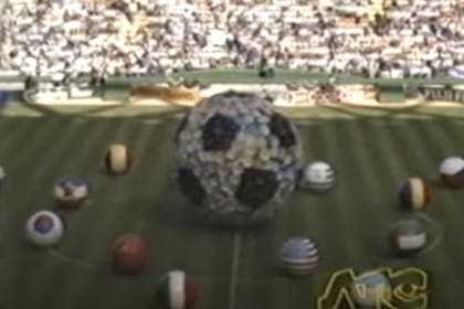 El inicio de la ceremonia inaugural, que se pudo ver por ATC (la actual TV Püblica)