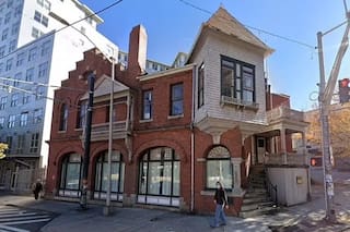 Pagó un millón de dólares por la casa de uno de los dueños de Coca-Cola y no puede creer lo que encontró