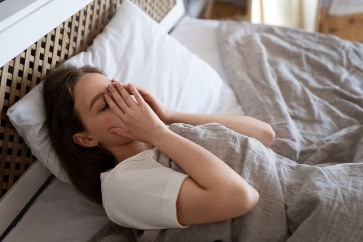 El insomnio puede traer a largo plazo problemas cognitivos y cardíacos al organismo