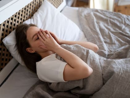 El insomnio puede traer a largo plazo problemas cognitivos y cardíacos al organismo