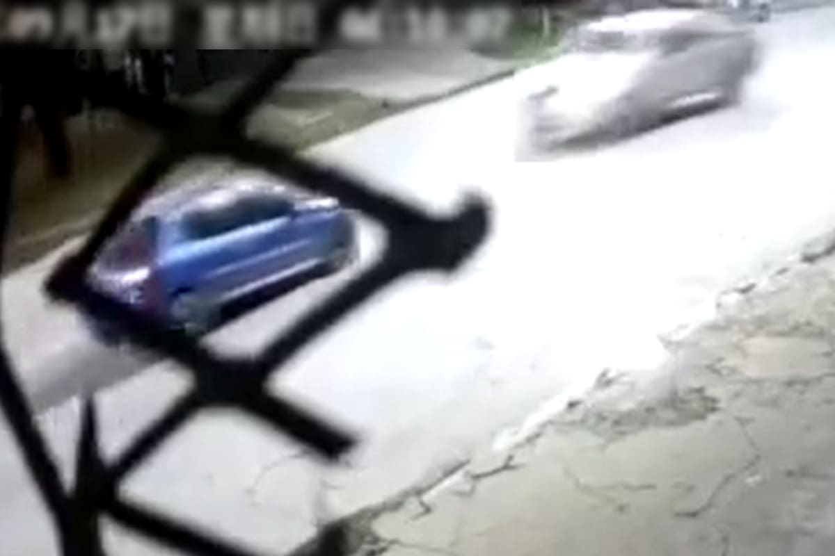 El instante previo a que la camioneta impacte contra el auto que conducía Yesica Santillan, de 33 años