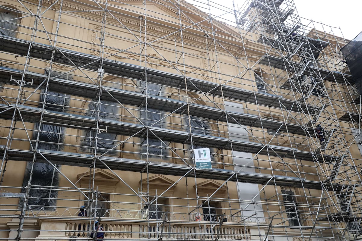 El Instituto Félix Bernasconi, en Parque Patricios, uno de los colegios en los que se están haciendo las obras