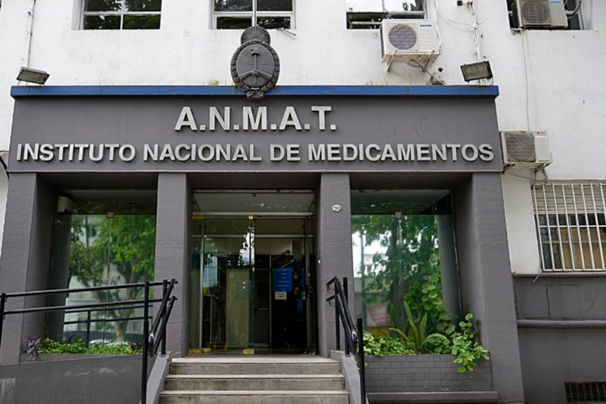 El Instituto Nacional de Medicamentos, dependiente de la Anmat, tiene como misión controlar a la industria farmacéutica