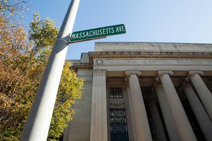 El Instituto Tecnológico de Massachusetts (MIT) se encuentra en Boston
