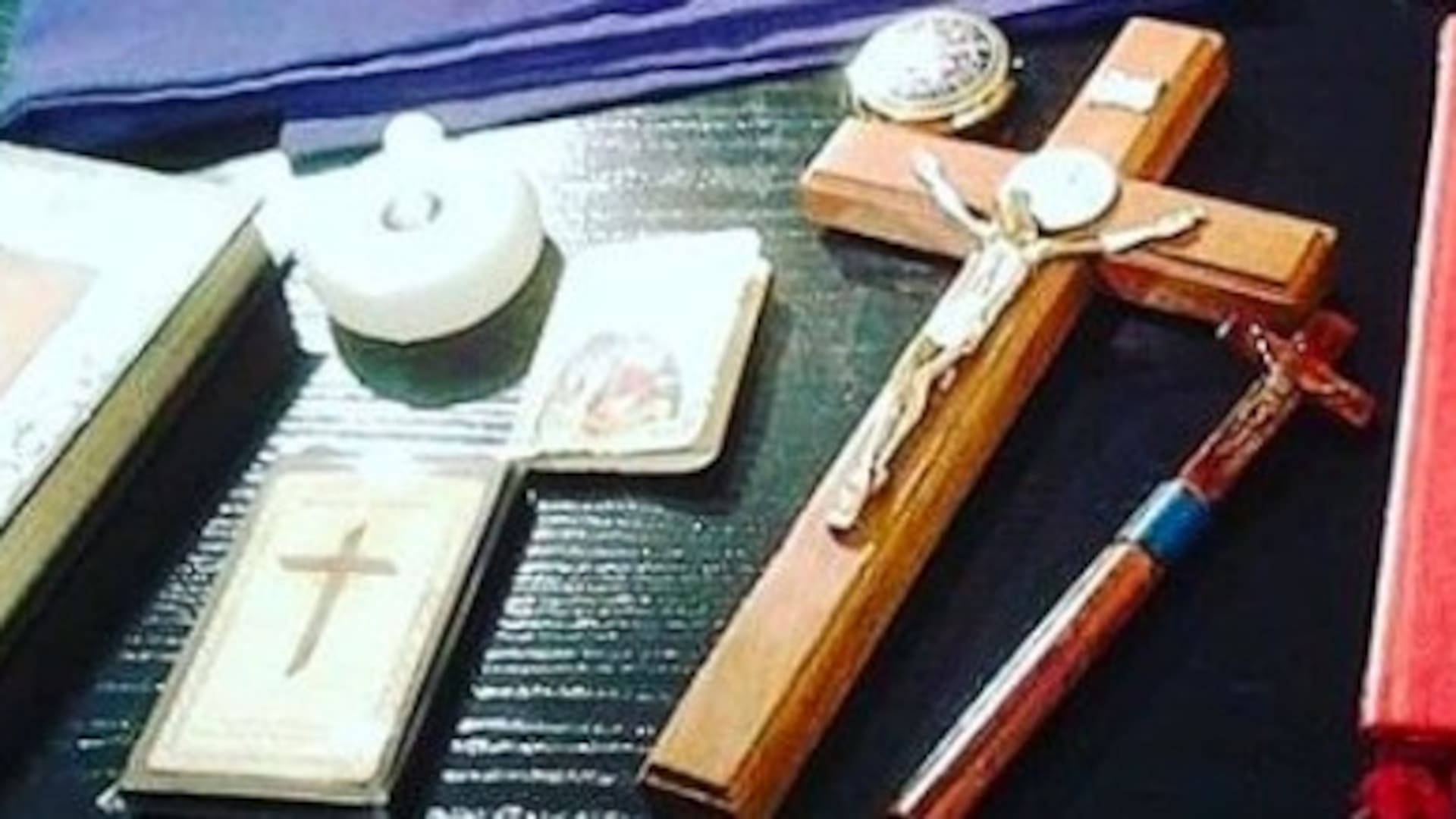 El instrumental de Acuña para exorcimos