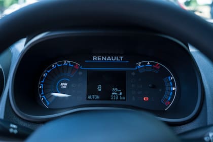 El instrumental digital es similar al del Kwid E-Tech