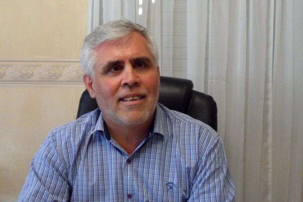 El intendente de Adolfo Gonzáles Chaves, Marcelo Santillán, recaudará del campo $10 por hectárea extra para equipar y sostener el sistema de salud local