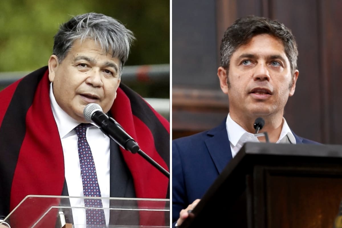 El intendente de José C. Paz en uso de licencia, Mario Ishii, junto al gobernador bonaerense Axel Kicillof