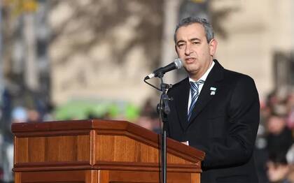 El intendente de Rosario, Pablo Javkin, durante su discurso por el Día de la Bandera, en Rosario