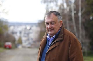 Milei designó al exintendente de Bariloche en la CNEA y suma otro dirigente para pelear la gobernación