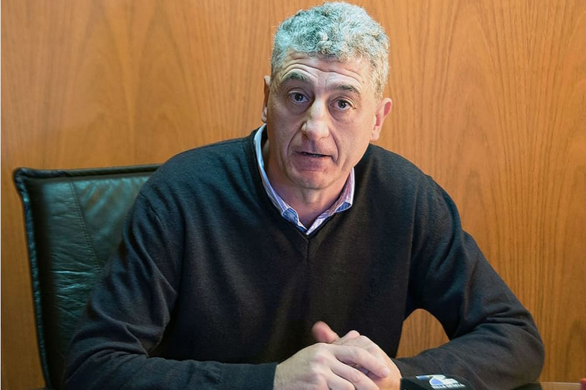 El intendente de Villa Gesell, Gustavo Barrera y la cooperativa eléctrica local, Cevigé, cruzan acusaciones a causa de la deuda con Cammesa
