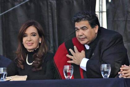 El intendente Ishii, en un acto reciente de Cristina Kirchner