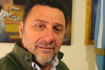 El intendente José Sananez propuso sustituir la milanesa de carne vacuna por la de berenjena ante el aumento del precio