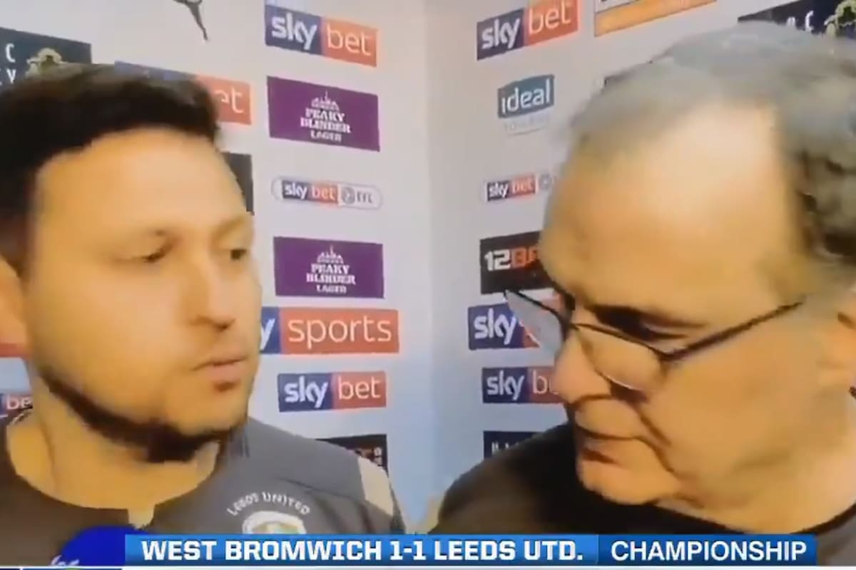 El intenso cruce entre Bielsa y su traductor en Inglaterra