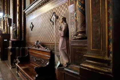 El interior de la iglesia