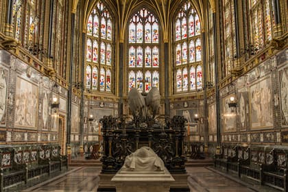 El interior de la capilla St. George, donde se celebró la boda de Harry y Meghan en 2018.