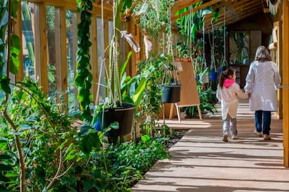 El interior de la escuela de Jaureguiberry en Uruguay.