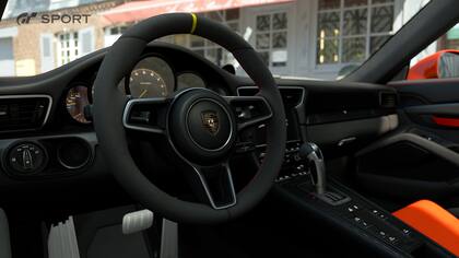 El interior de una Ferrari en el GT Sport