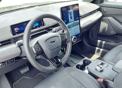 El interior del Mustang