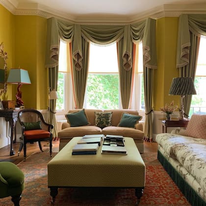 El interior del living de la residencia de Anmer Hall