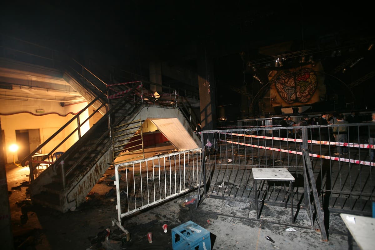 El interior del local, con los rastros de la devastación