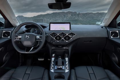 El interior del nuevo DS 3 sigue el código de estilo del resto de la gama