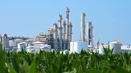 El crudo más caro encarece fertilizantes y logística, pero también puede traccionar la demanda de biocombustibles