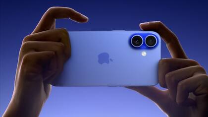 El iPhone 16, como los Xperia de Sony, tiene un botón dedicado para la cámara