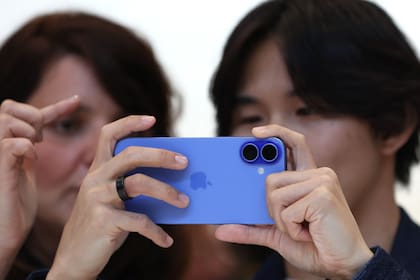 El iPhone 16 con capacidad de 128 GB exhibe variaciones de precio según modalidad de adquisición