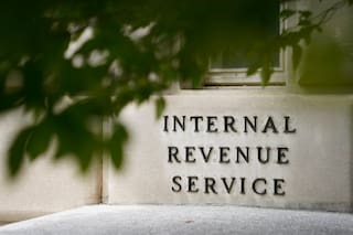 El IRS prioriza el combate a la inmigración y el apoyo a la Guardia Nacional sobre la evasión fiscal
