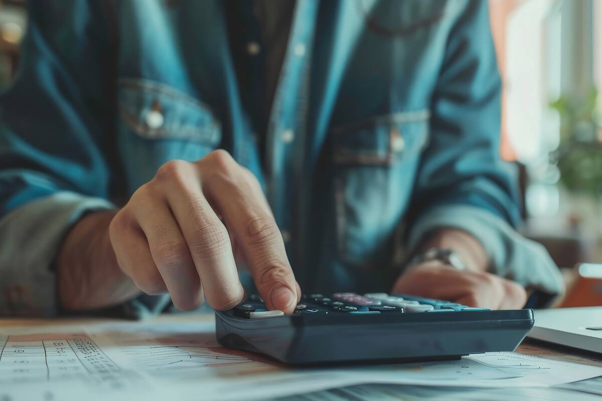 El IRS puede multar a los estadounidenses que tengan este problema con sus cuentas bancarias