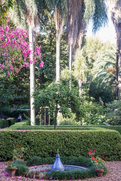 El jardín andaluz del Museo Larreta volverá a ser escenario de muestras, como la de Hernán Marina, que unirá arte y naturaleza