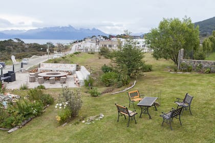 El jardín de Tierra de Leyendas, con fogonero.