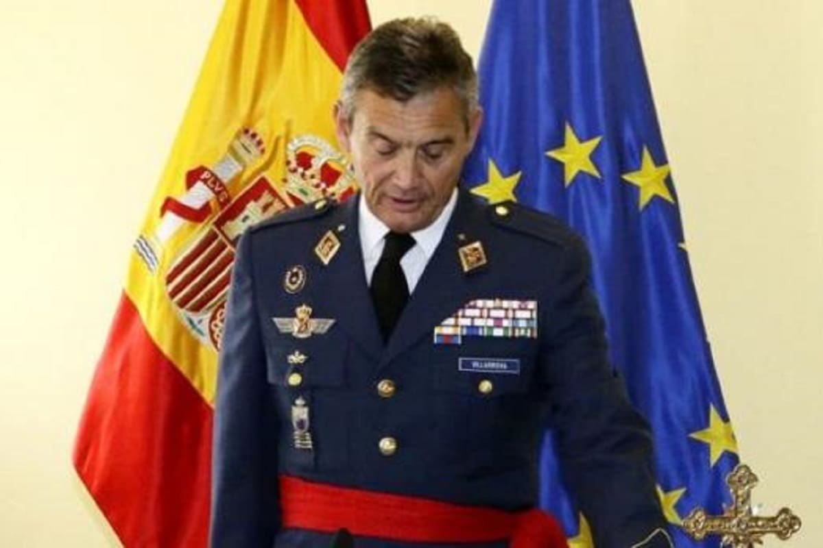 El jefe de Estado Mayor de la Defensa (Jemad), presentó este sábado «su solicitud de cese» por recibir antes la vacuna contra el coronavirus.