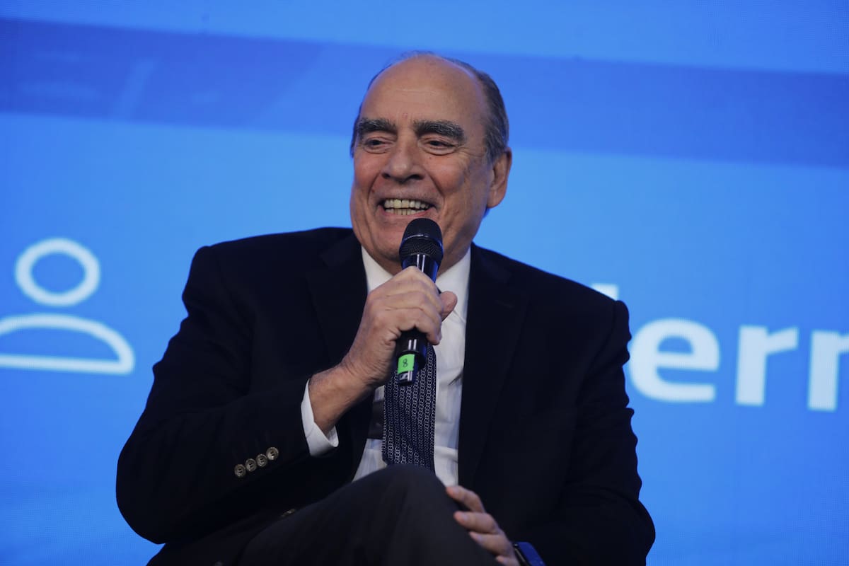 El jefe de Gabinete, Guillermo Francos, durante la charla en la Exposición Rural de Palermo