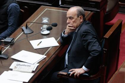 El jefe de gabinete Guillermo Francos se refirió a la decisión del Gobierno sobre Aerolíneas Argentinas.