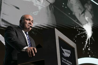 El jefe de Gabinete, Juan Manzur, en la apertura de la Convención Anual 2021, de la Cámara Argentina de la Construcción.