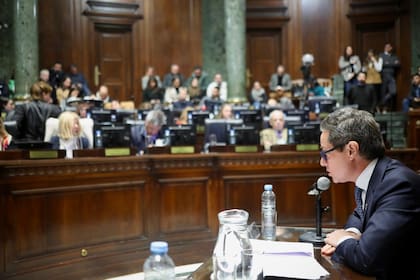 El jefe de Gabinete porteño, Gabriel Sánchez Zinny, en la Legislatura