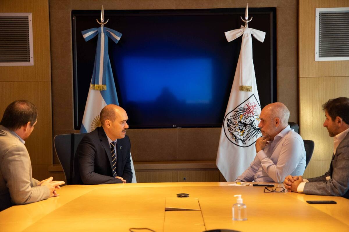 El jefe de gobierno porteño Horacio Rodríguez Larreta se puso a disposición de la comunidad ucraniana y les comunicó que la Ciudad está dispuesta a recibir refugiados