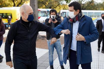 El jefe de Gobierno porteño se reúne con el ministro del Interior para definir en qué rubros se flexibilizará la cuarentena en la Ciudad