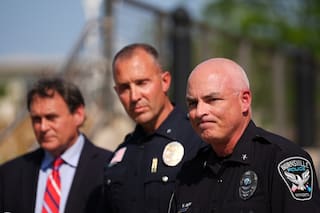 Hombre usó destornillador para matar a su esposa e hija en una guardería de Minnesota, dice policía