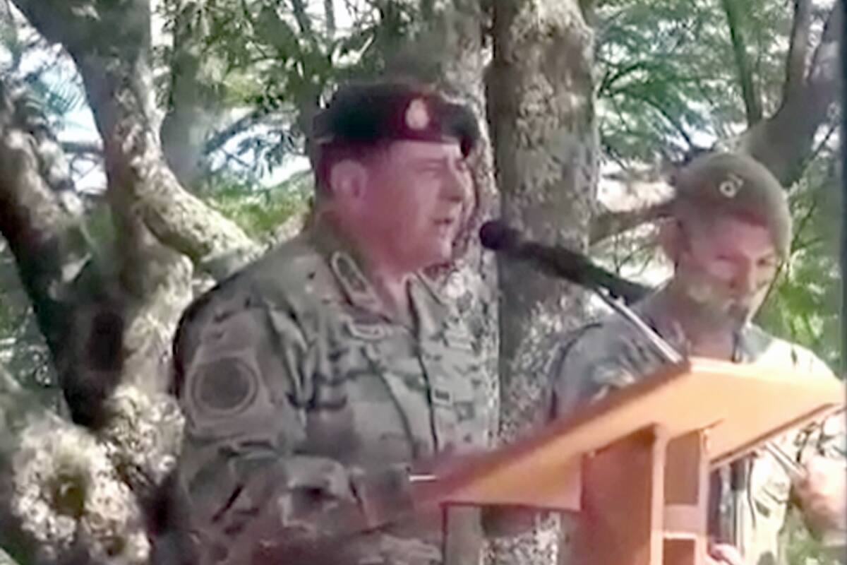 El jefe del Ejército habló en lenguaje inclusivo: “Soldados y soldadas…”