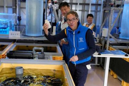 El jefe del OIEA, Rafael Grossi, visitó la planta de Fukushima en una de las inspecciones del organismo